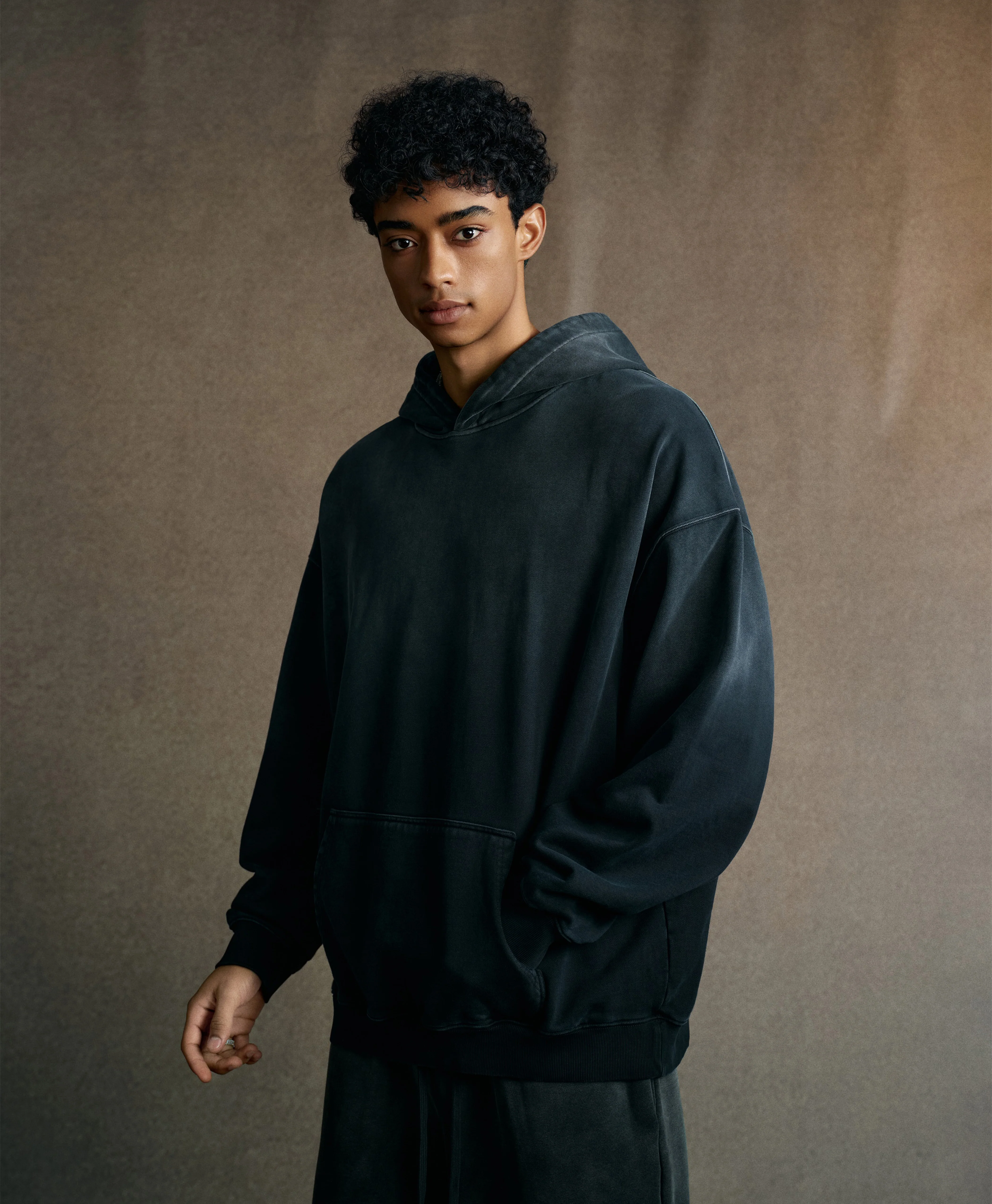 ATHENTIQ PREMIUM FADED HEAVYWEIGHT HOODIE - Image 9